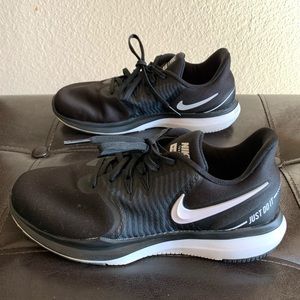 Women’s Nike In Season TR8